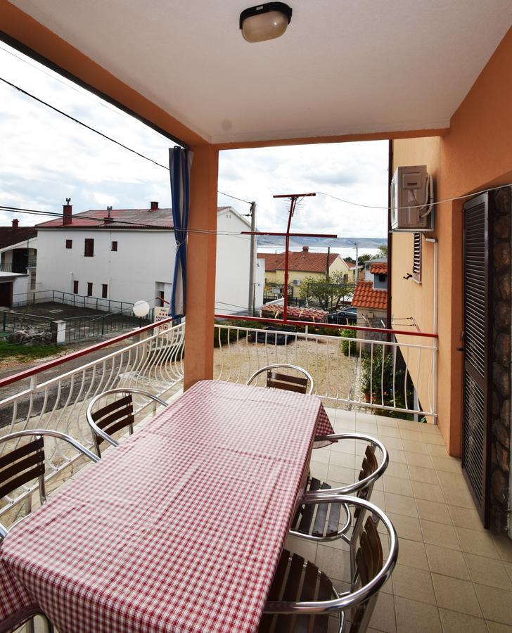 Apartments Mira Starigrad Paklenica Zimmer foto